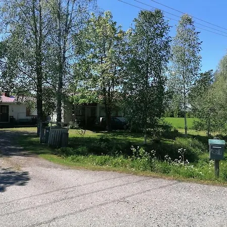 Ritvala, Hyvien Kulkuyhteyksien Varrella Teuvalla! Riippi